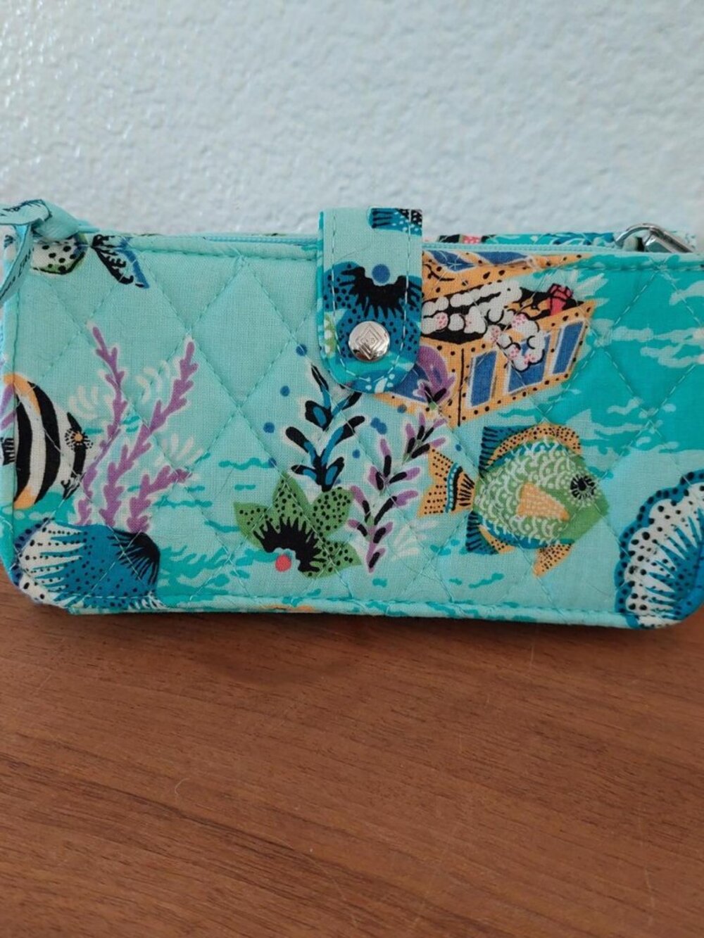 SOLD Vera Bradley Quilted Wristlet Wallet in Antilles Treasure - Picture 3 of 7